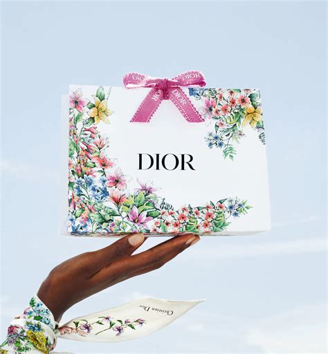 christian dior valentine's day|Dior Valentine's Day Gifts .